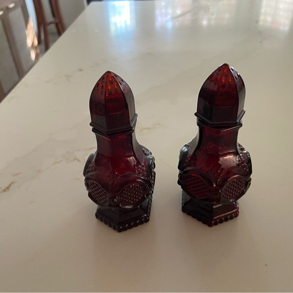 Avon Vintage Cape Cod Ruby Red Glass Salt and Pepper Shakers Set 4.5” - Picture 2 of 5